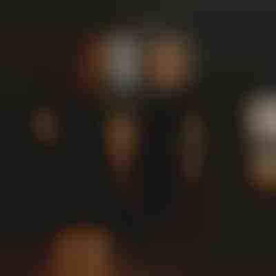 Samolepiace zrkadlá s HD čistotou (4 ks, 30x30 cm) | MIRRAZE